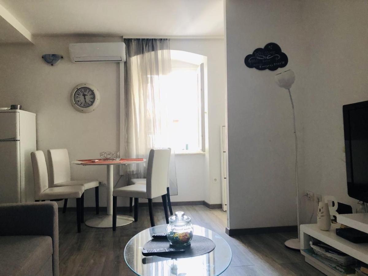 West Wall Apartment Σπλιτ Εξωτερικό φωτογραφία